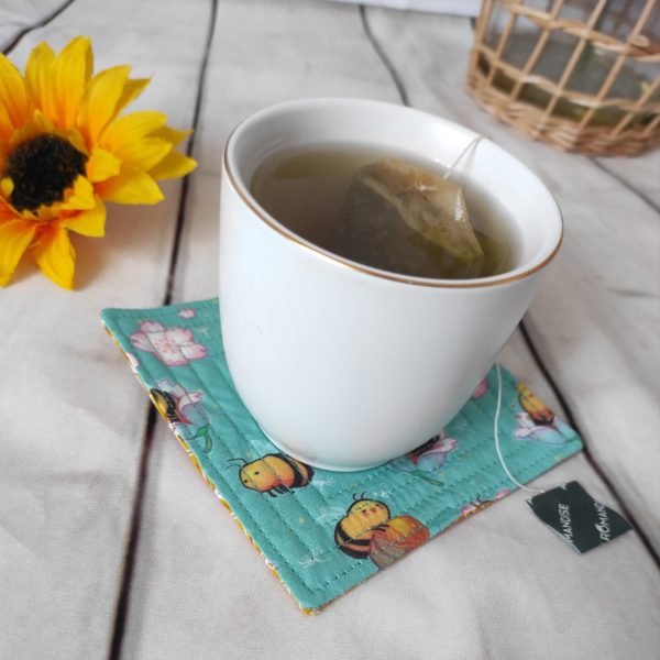 Koneko Sous-verre - Abeille avec tasse de thé